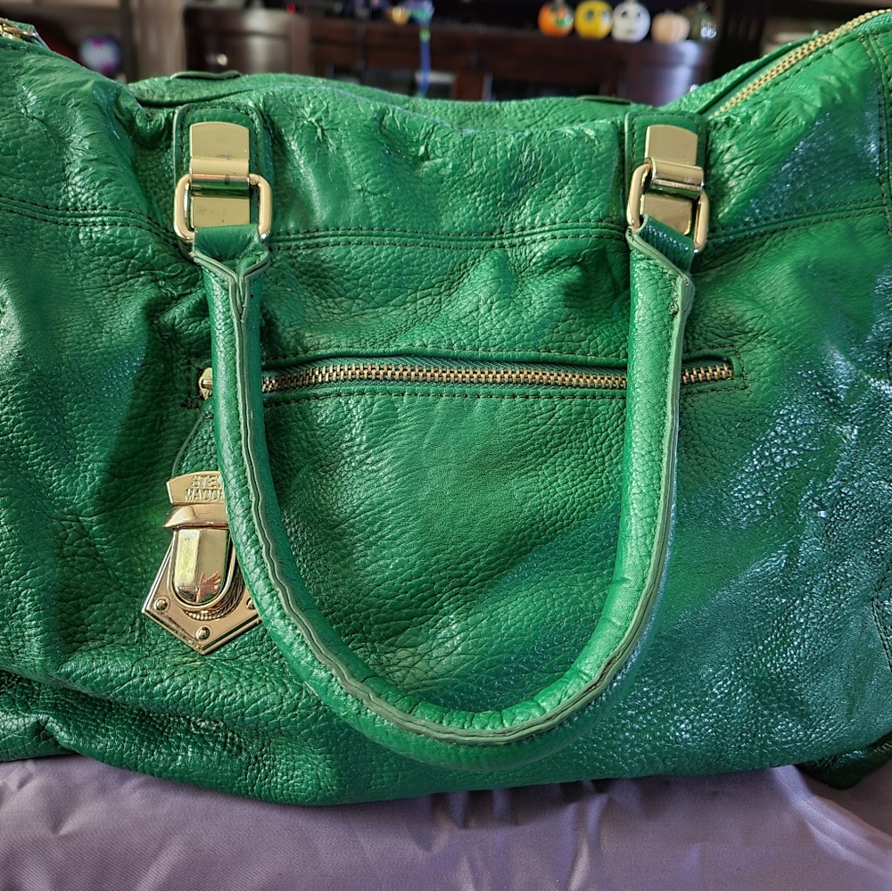 Gorgeous Steve Madden Purse